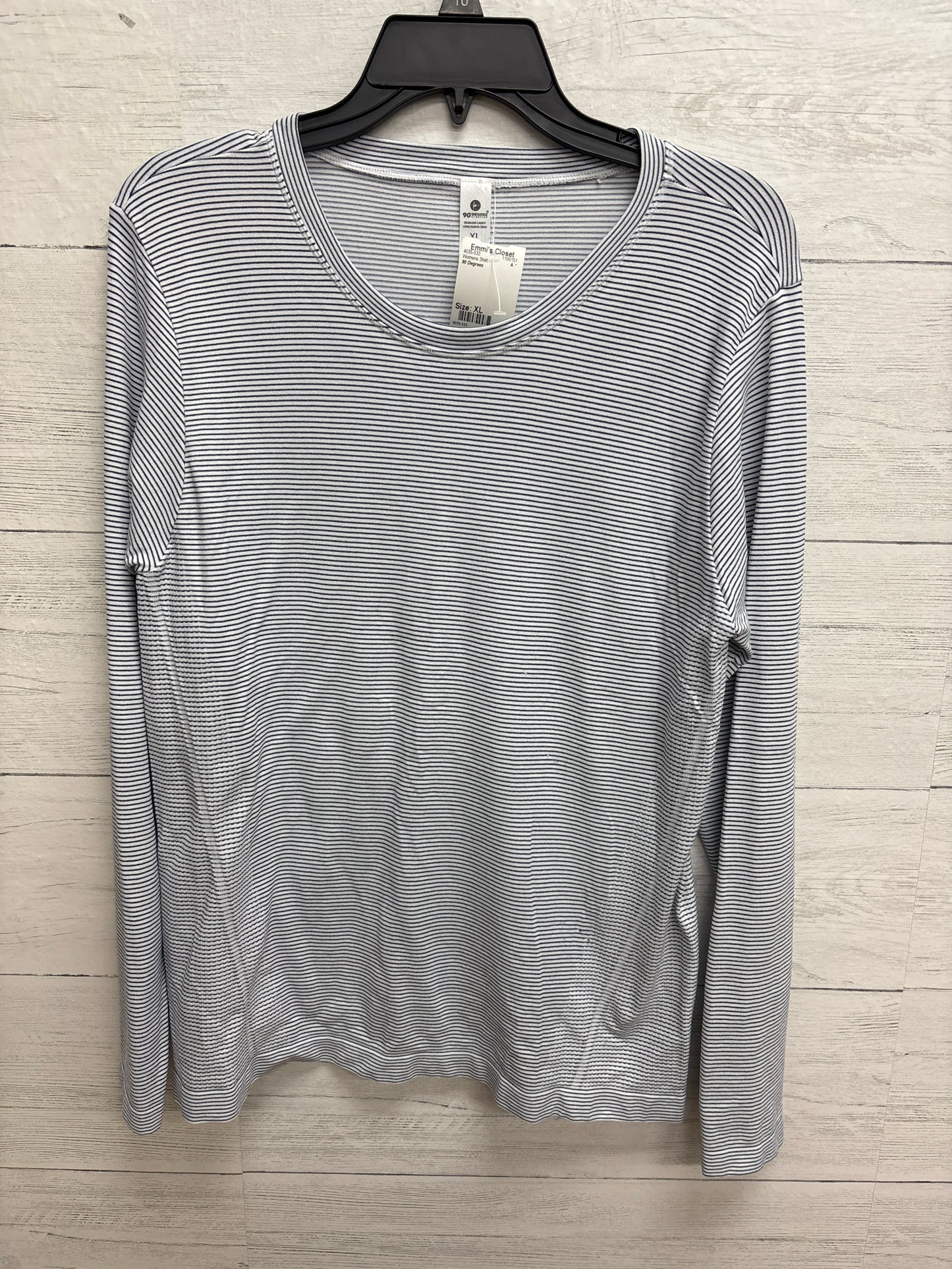 Size XL 90 Degrees Womens Shirt