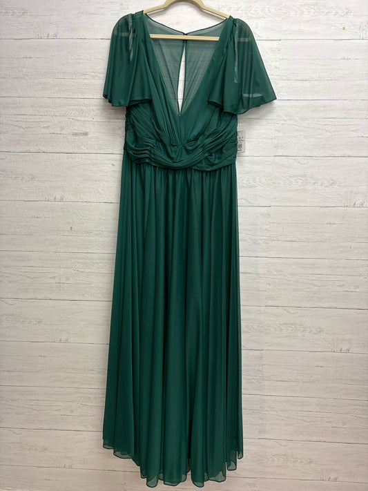 Size 16 Celebrate Together Green Gown