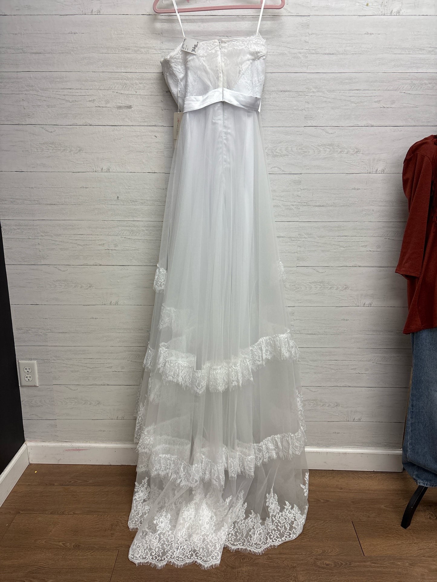 Size 8 White Gown