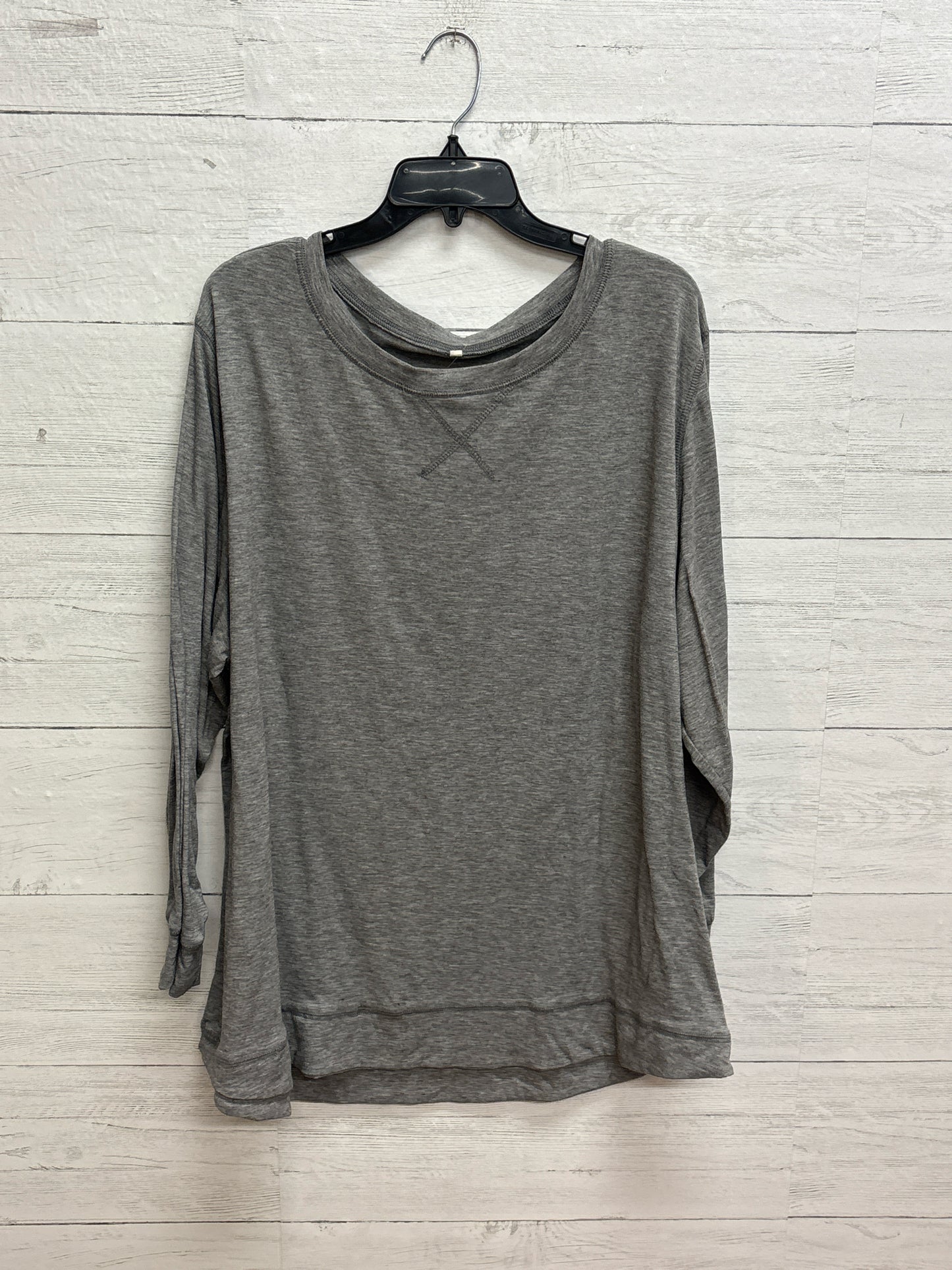 Size 24W N/A Gray Shirt