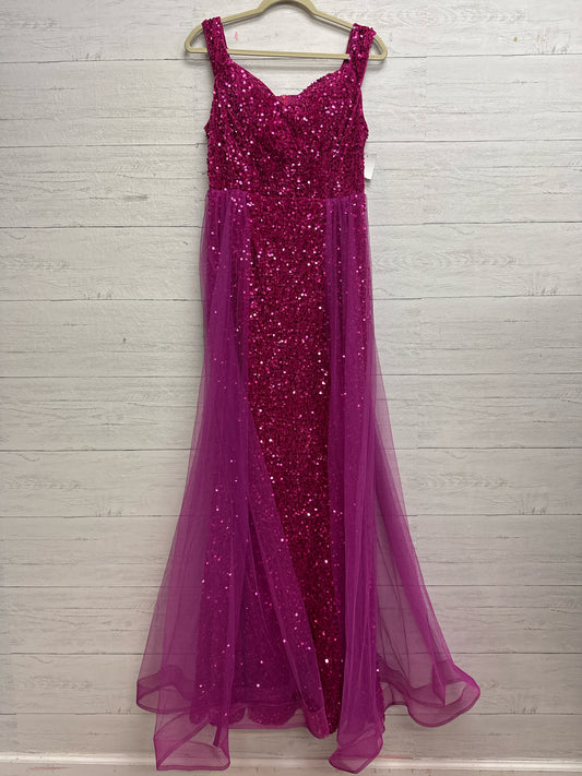 Size XL FEARFIESTY Pink Gown