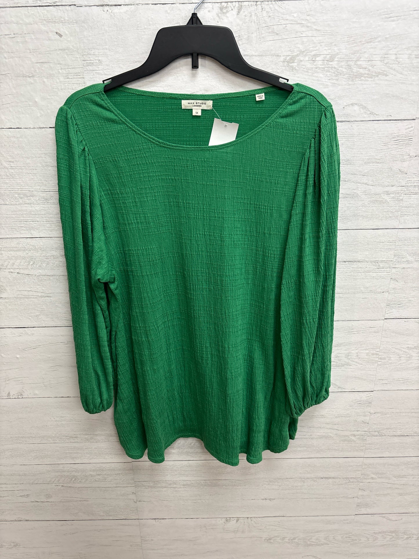 Size 1X Maxx Womens Shirt