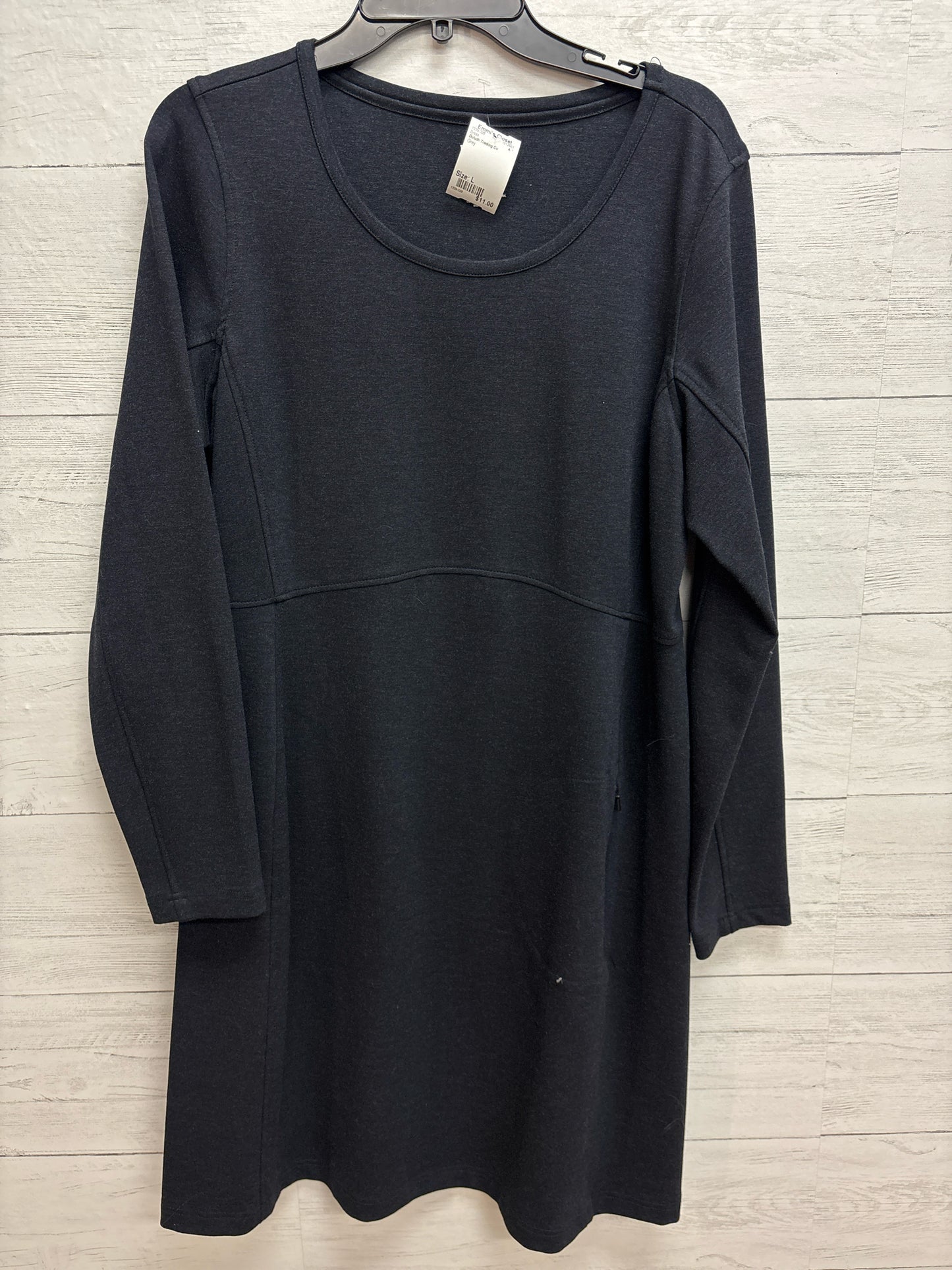 Size L Duluth Trading Co Grey Dress