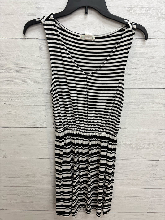 Size XL love fire Black/White Dress