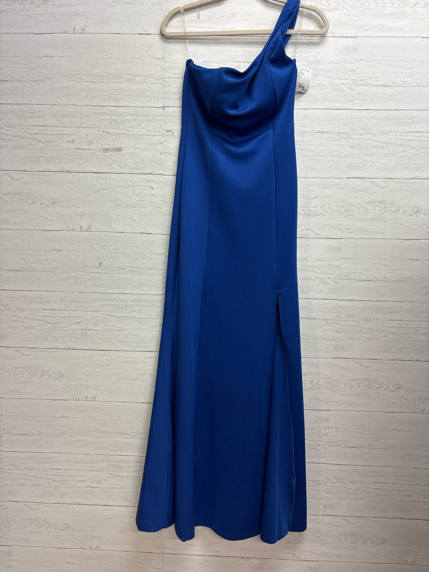 Size M Miss Ord Blue Gown