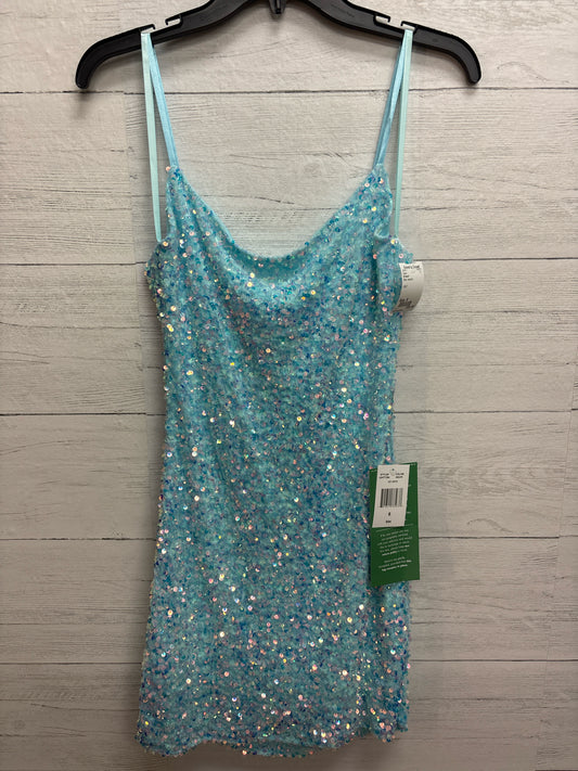 Size 8 B Smart Blue Gown