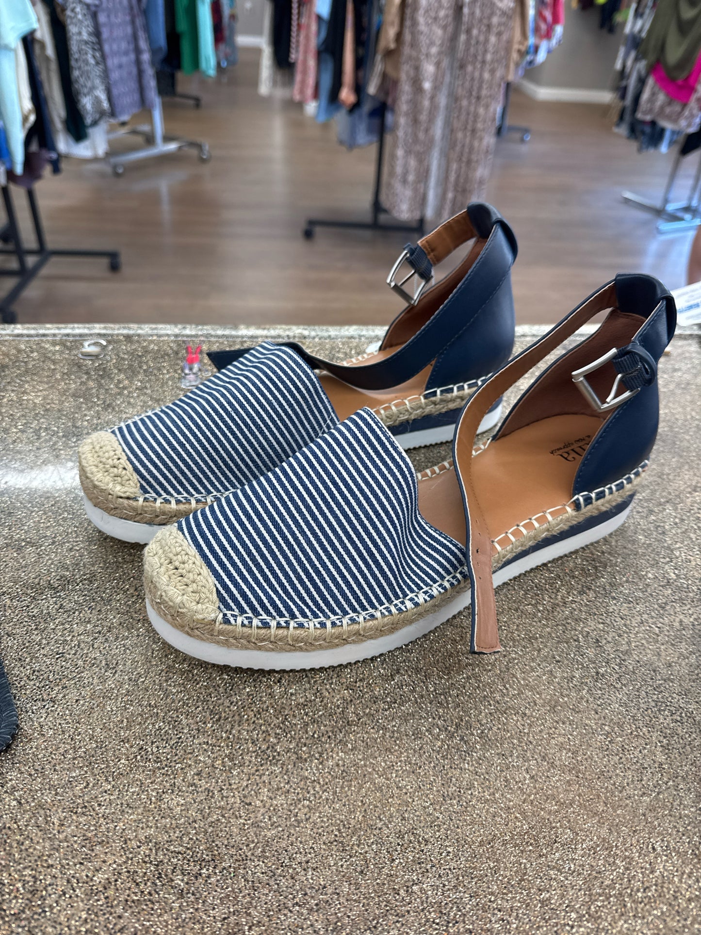 9.5 ANA Blue Shoe