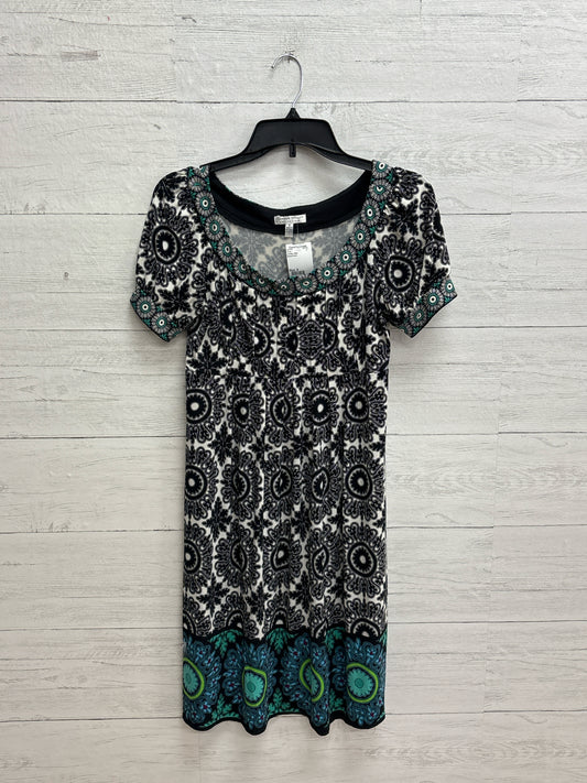 Size 6 London Style Black/Green Dress