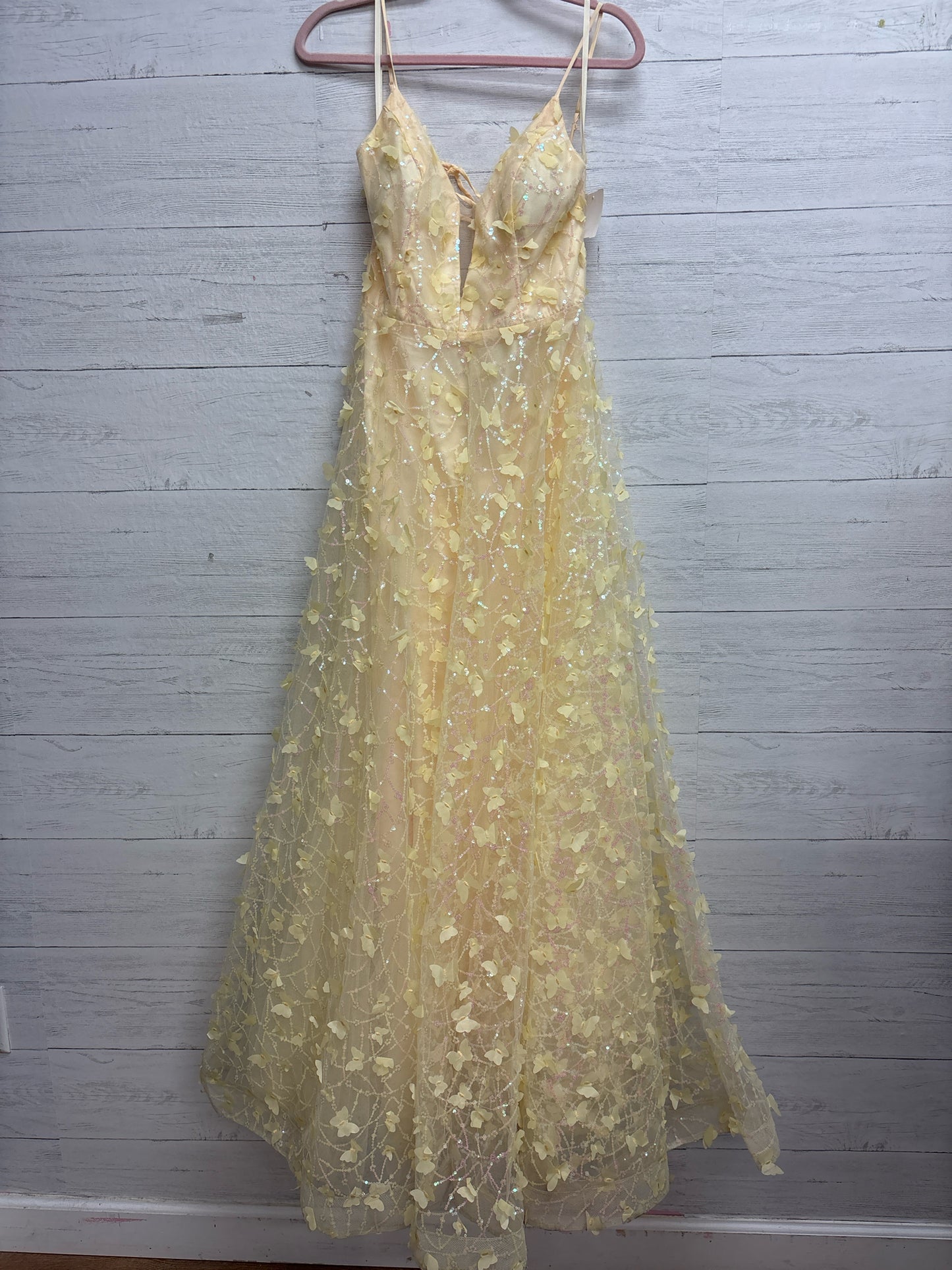 Size 5/6 Windsor Yellow Gown/Evening Wear