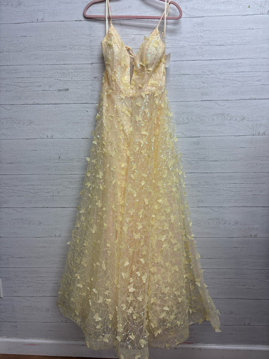 Size 5/6 Windsor Yellow Gown/Evening Wear