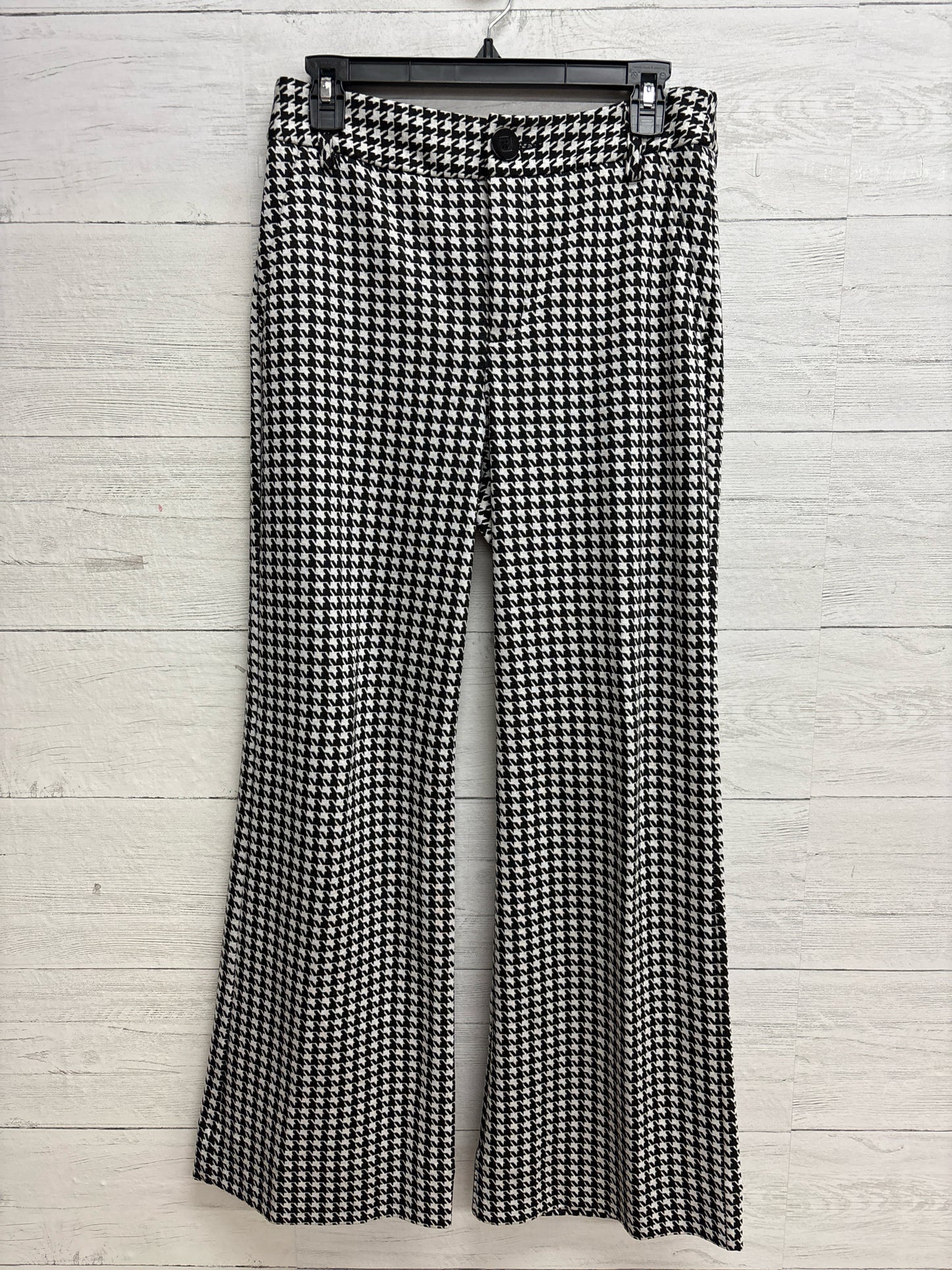 Size 6 Cabi Black/White Womens Pants