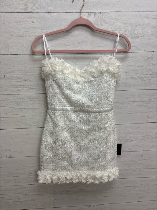 Size S Lulus White Gown