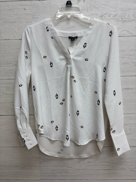 Size XXXSP Ann Taylor WHITE FLORAL Womens Shirt