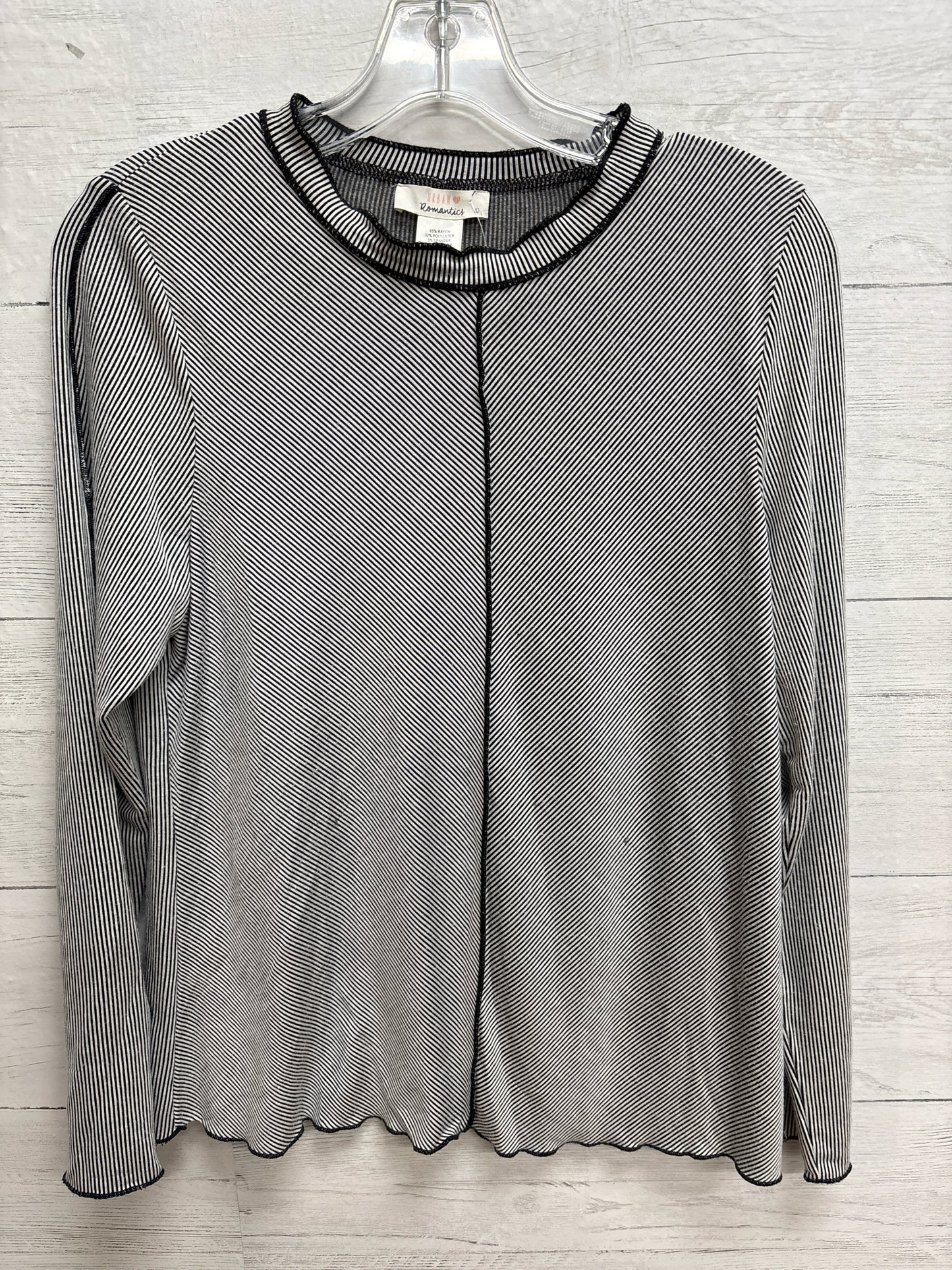 Size L Urban Romantics Black/White Womens Shirt