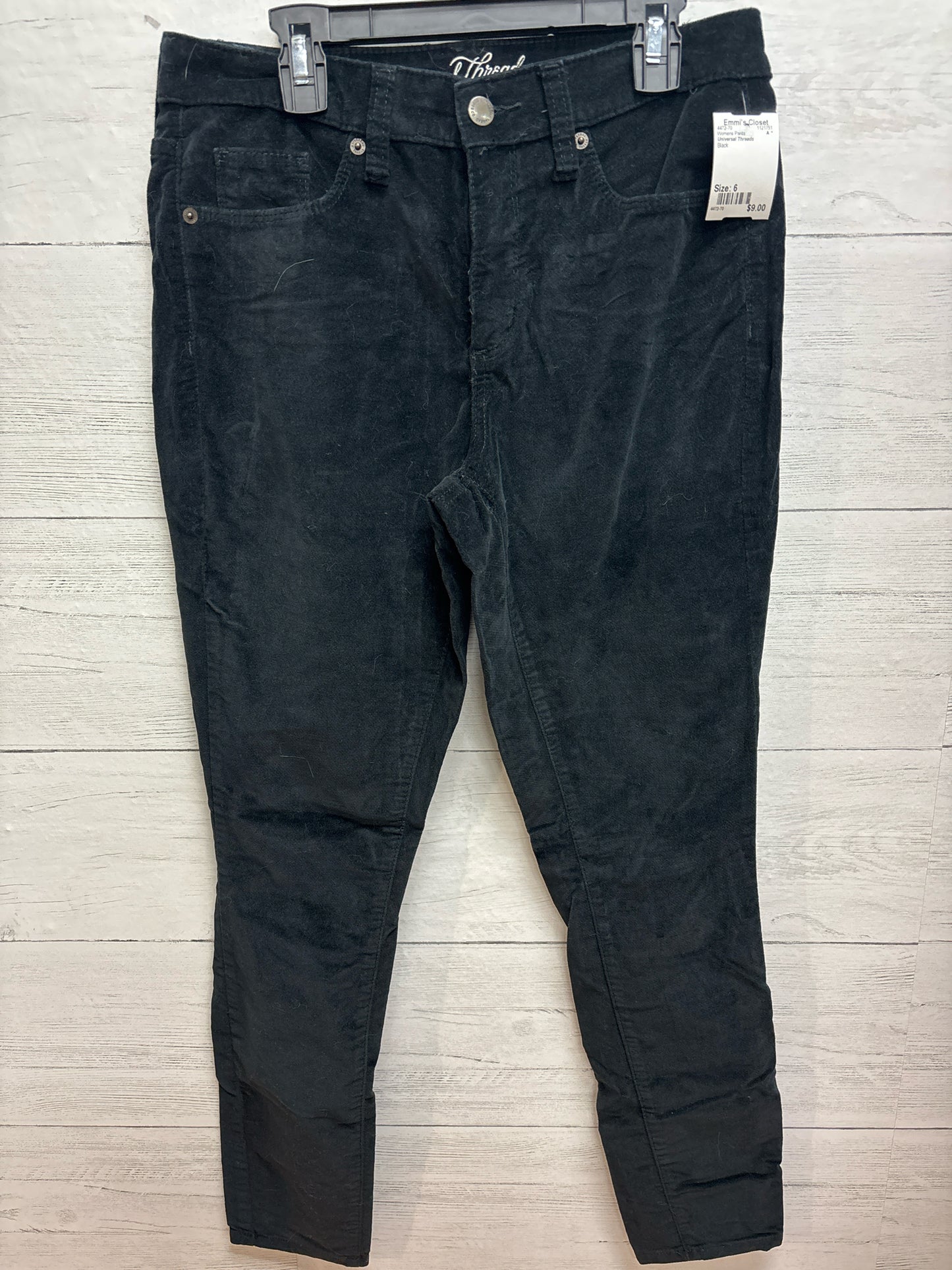 Size 6 Universal Threads Black Womens Pants