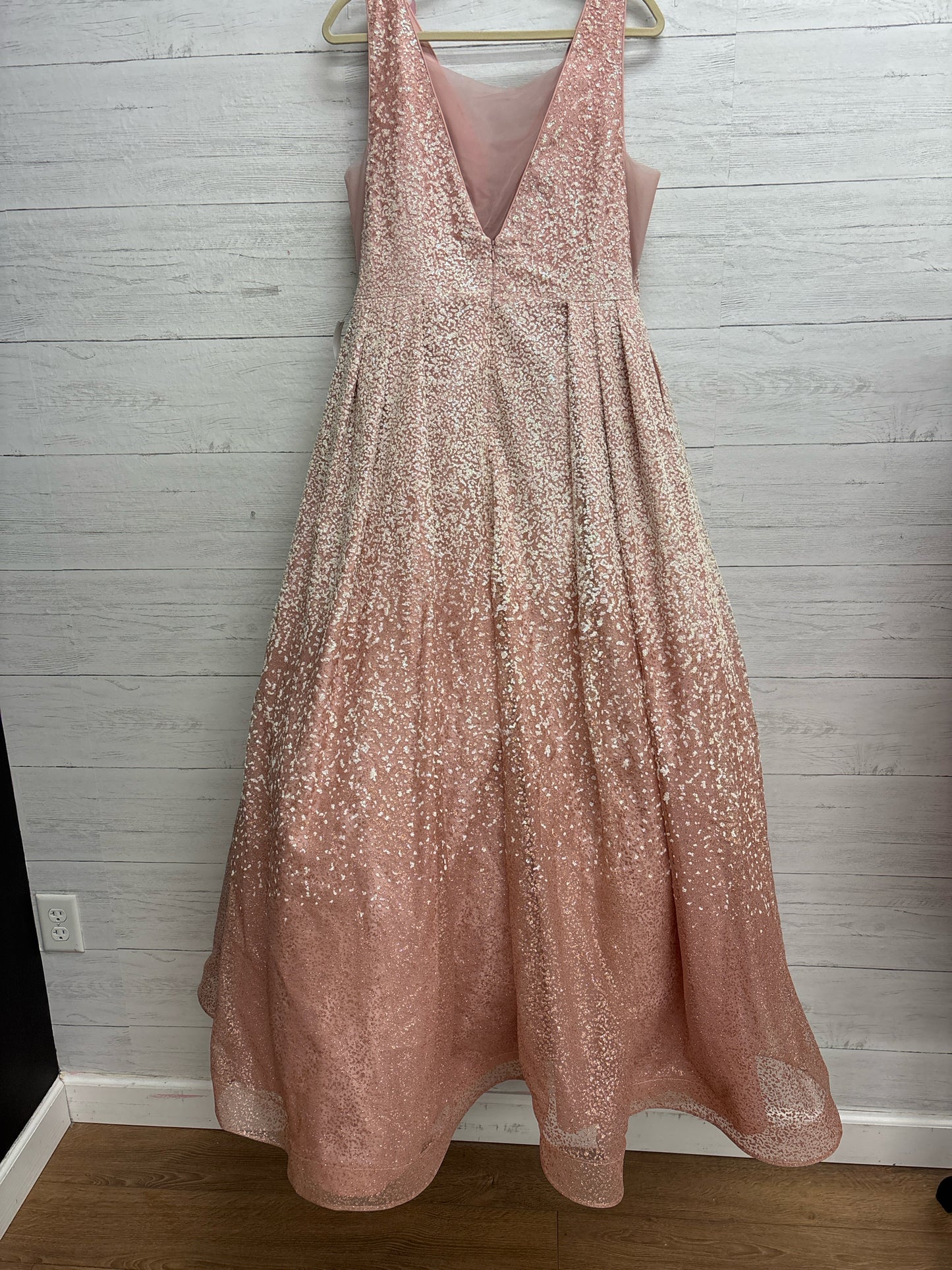 Size XL GTS BY GLORIA Pink Gown