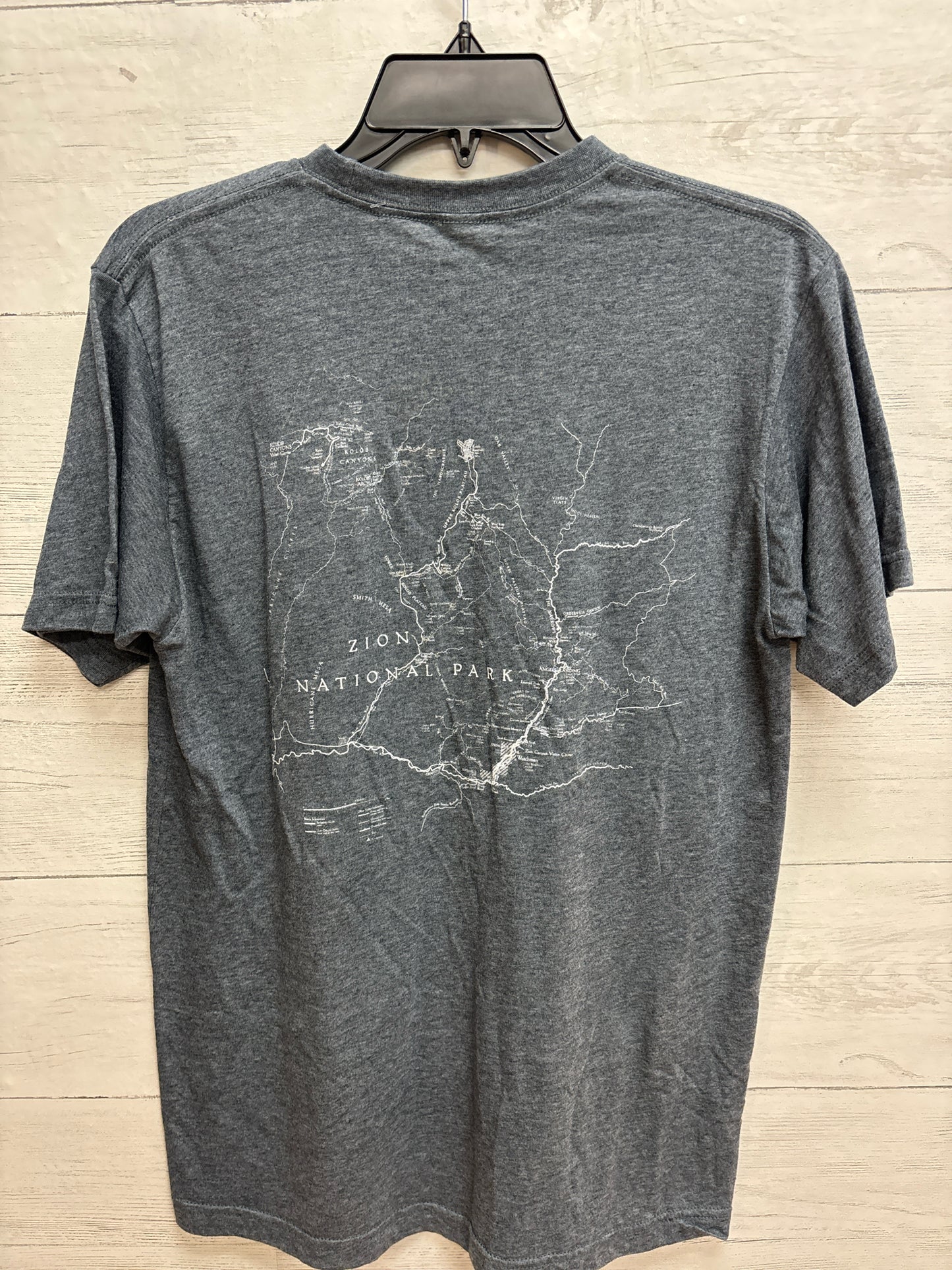 Size M McGovern Grey Womens Shirt