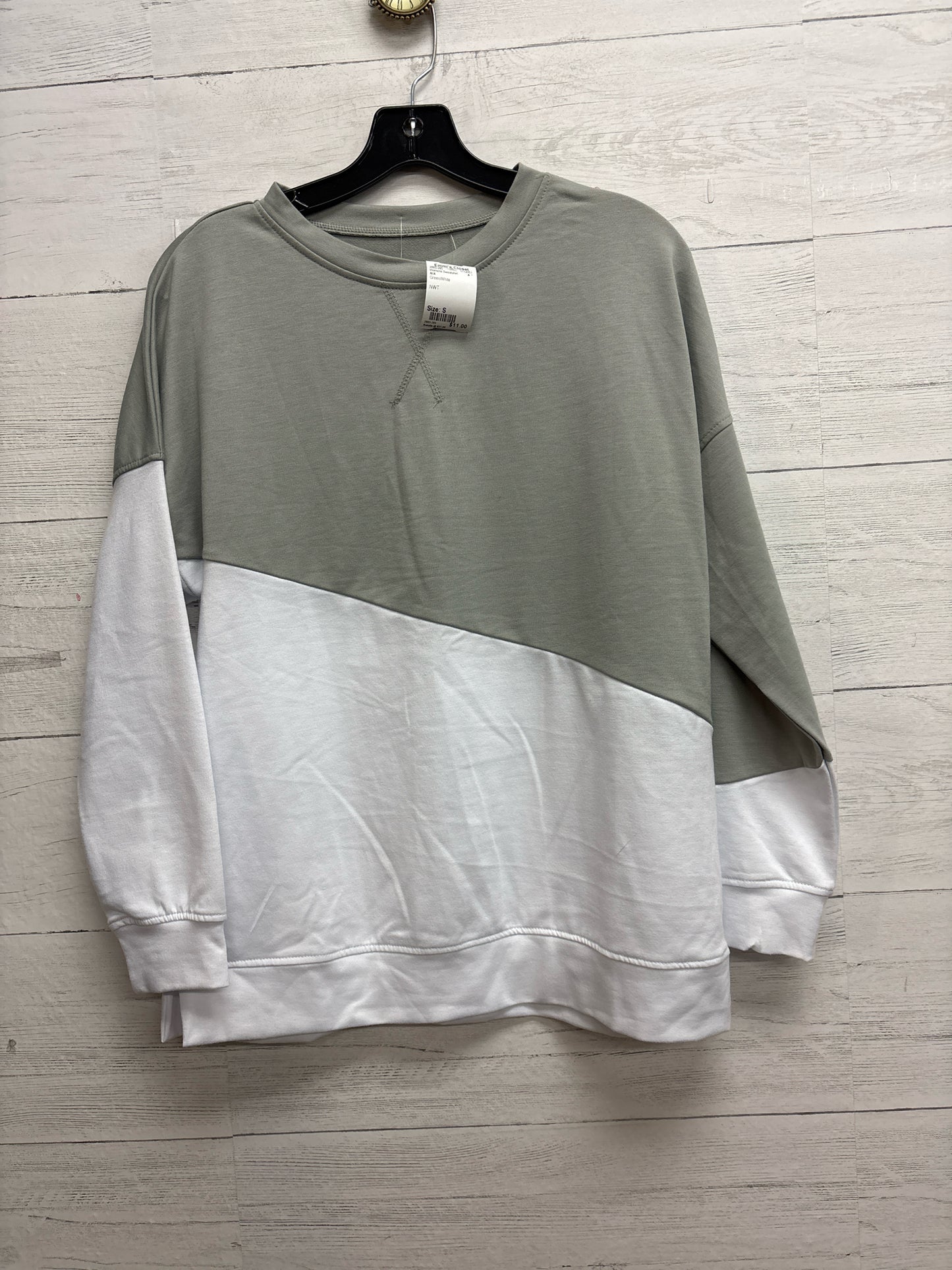 Size S N/A Green/White Womens Sweatshirt