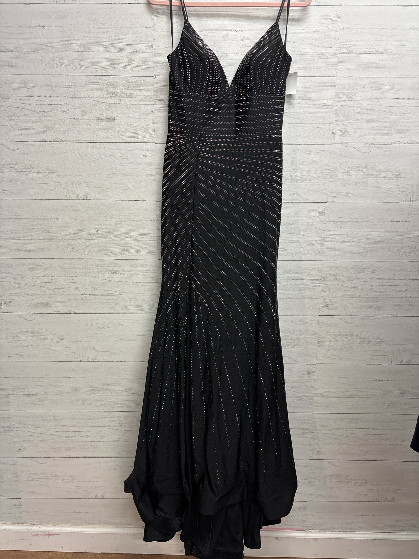 Size 8 N/A Black Gown