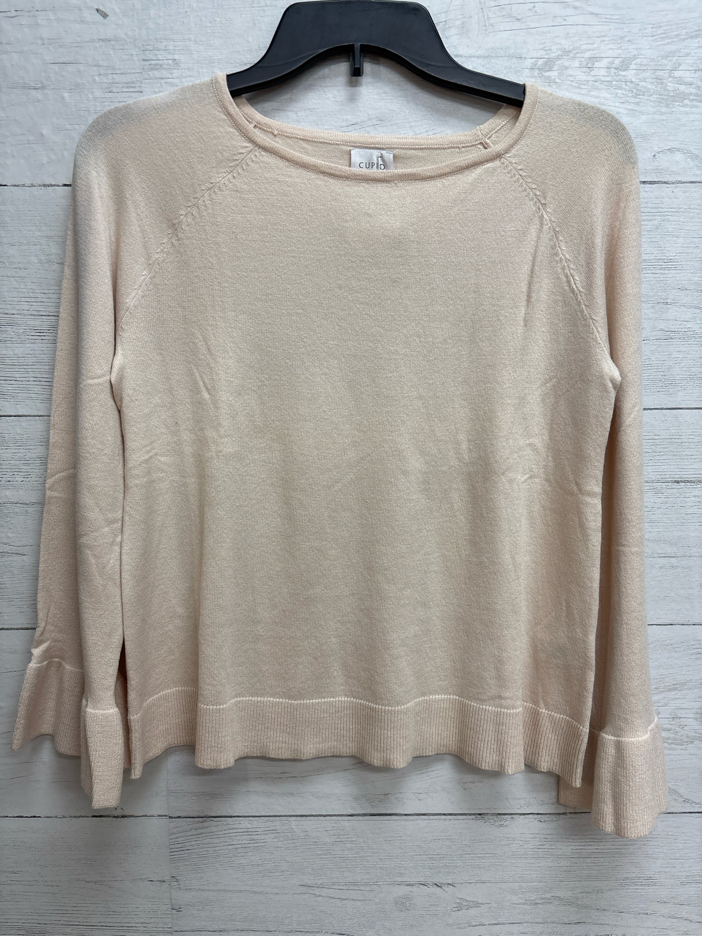 Size M cupio Cream Womens Sweater
