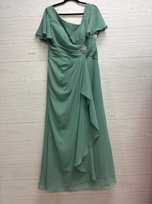Size 14 Green Gown