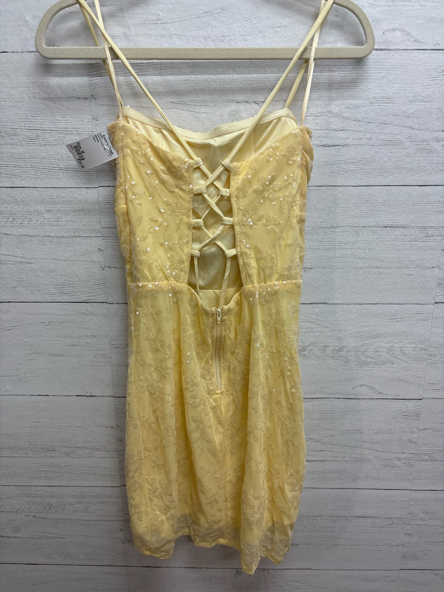 Size M Windsor Yellow Gown/Evening Wear