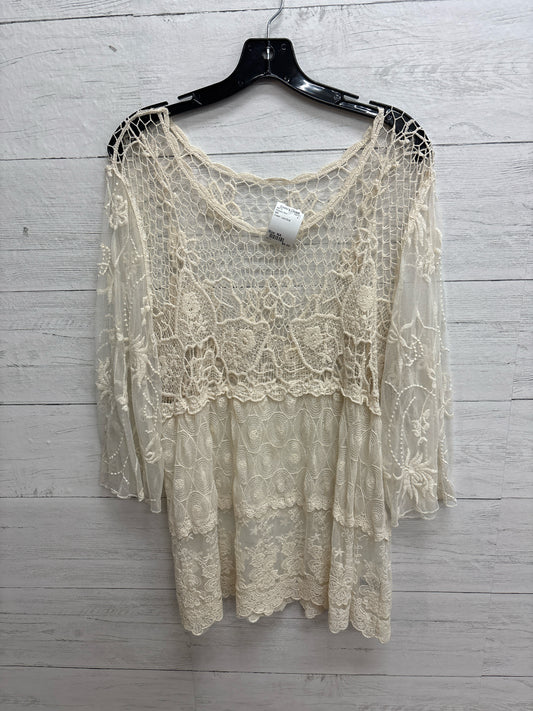 Size NA N/A Cream Womens Shirt