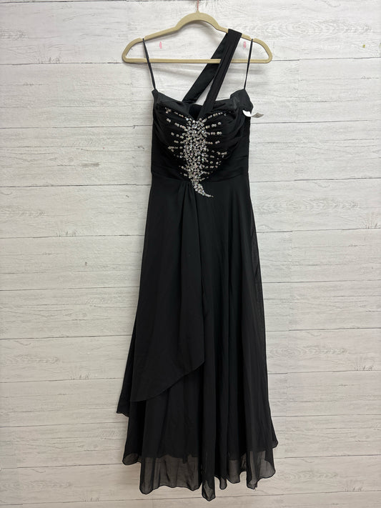 Size 8 Grace & Karin Black Gown