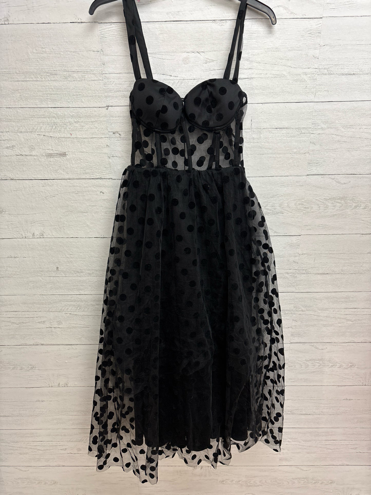Size M N/A Black Gown
