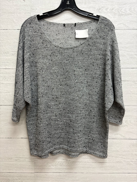 Size NA N/A Grey Womens Shirt