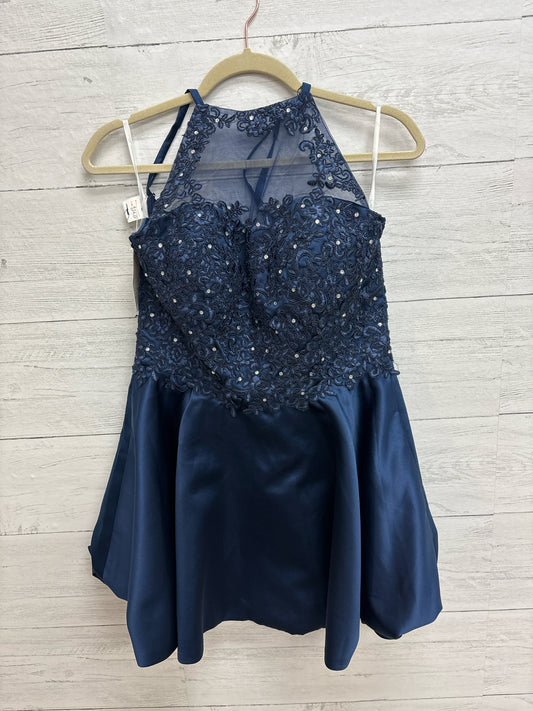 Size 10 N/A Navy Gown