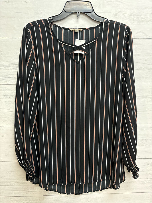 Size M Maurices black/tan Shirt