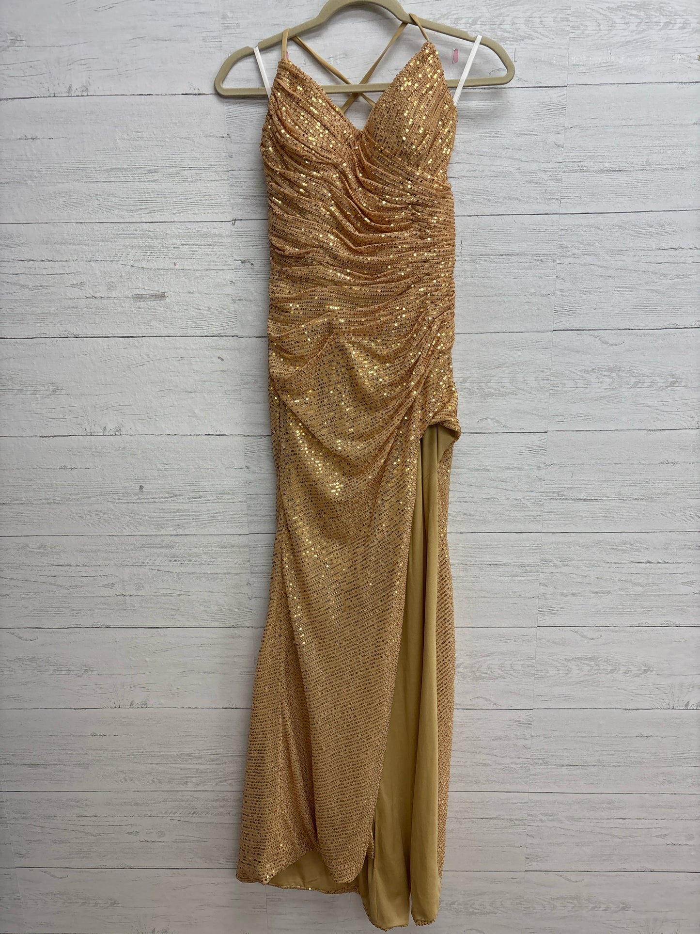 Size 9 N/A Gold Gown