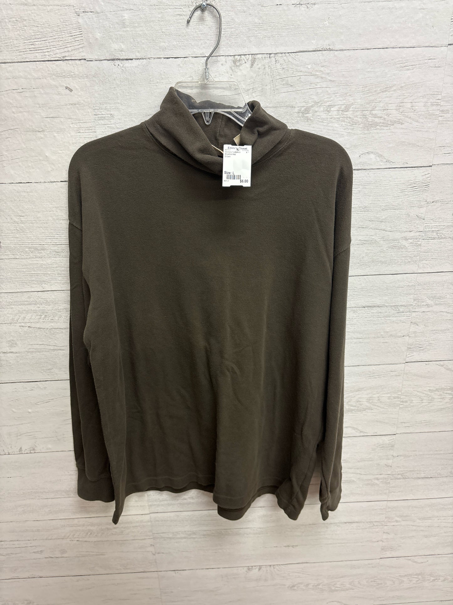 Size L St johns bay Brown Womens Turtleneck