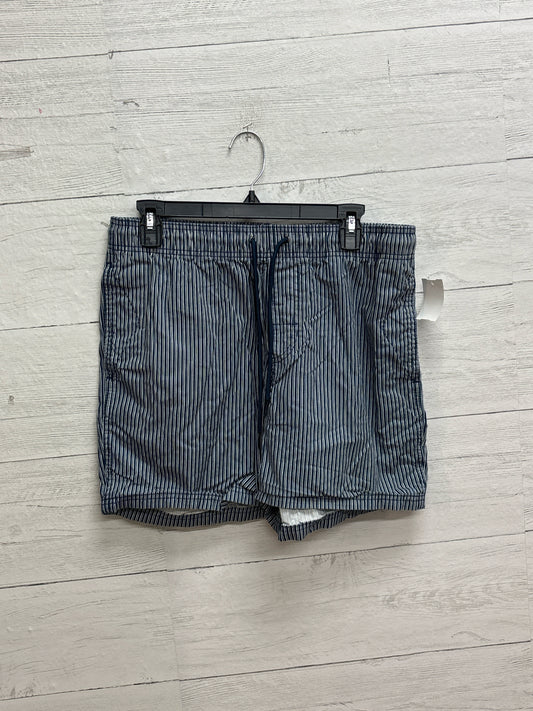 Size M Amazon Navy/White Shorts