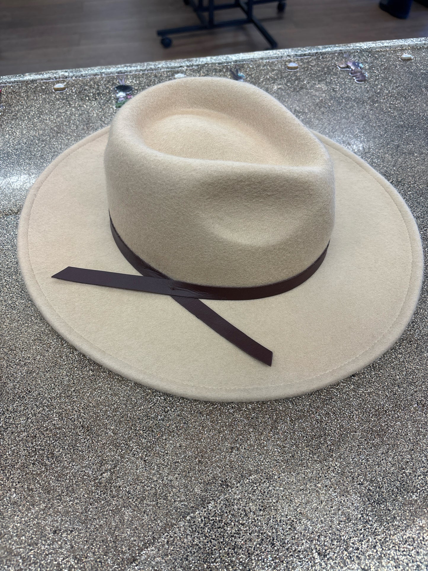 Size NA Universal Threads Tan Hat