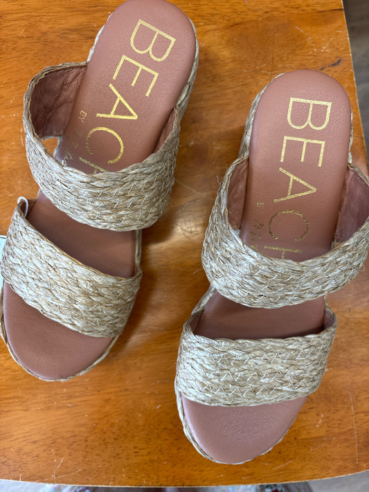7 N/A Tan Sandals