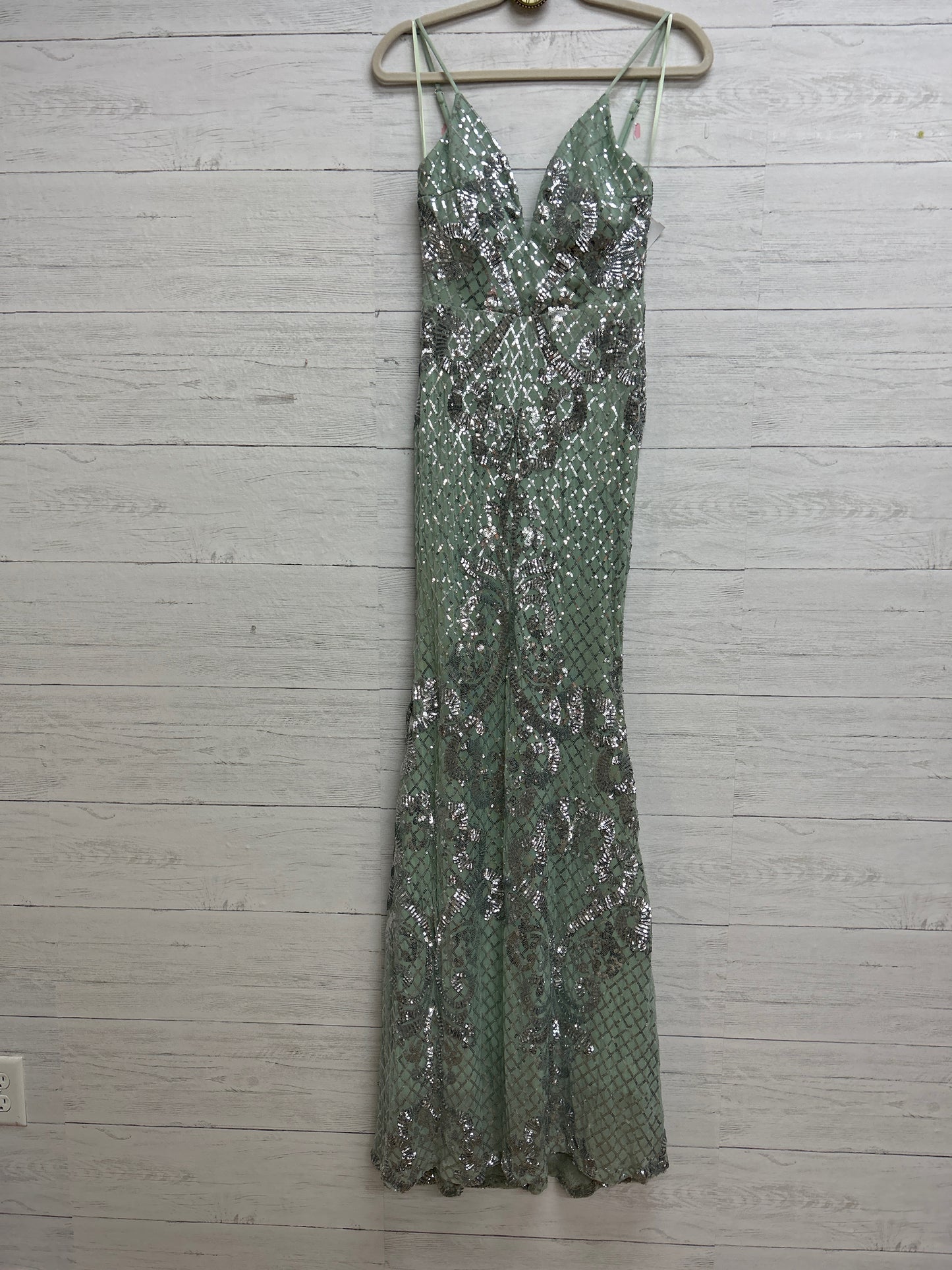 Size S Windsor Green Gown