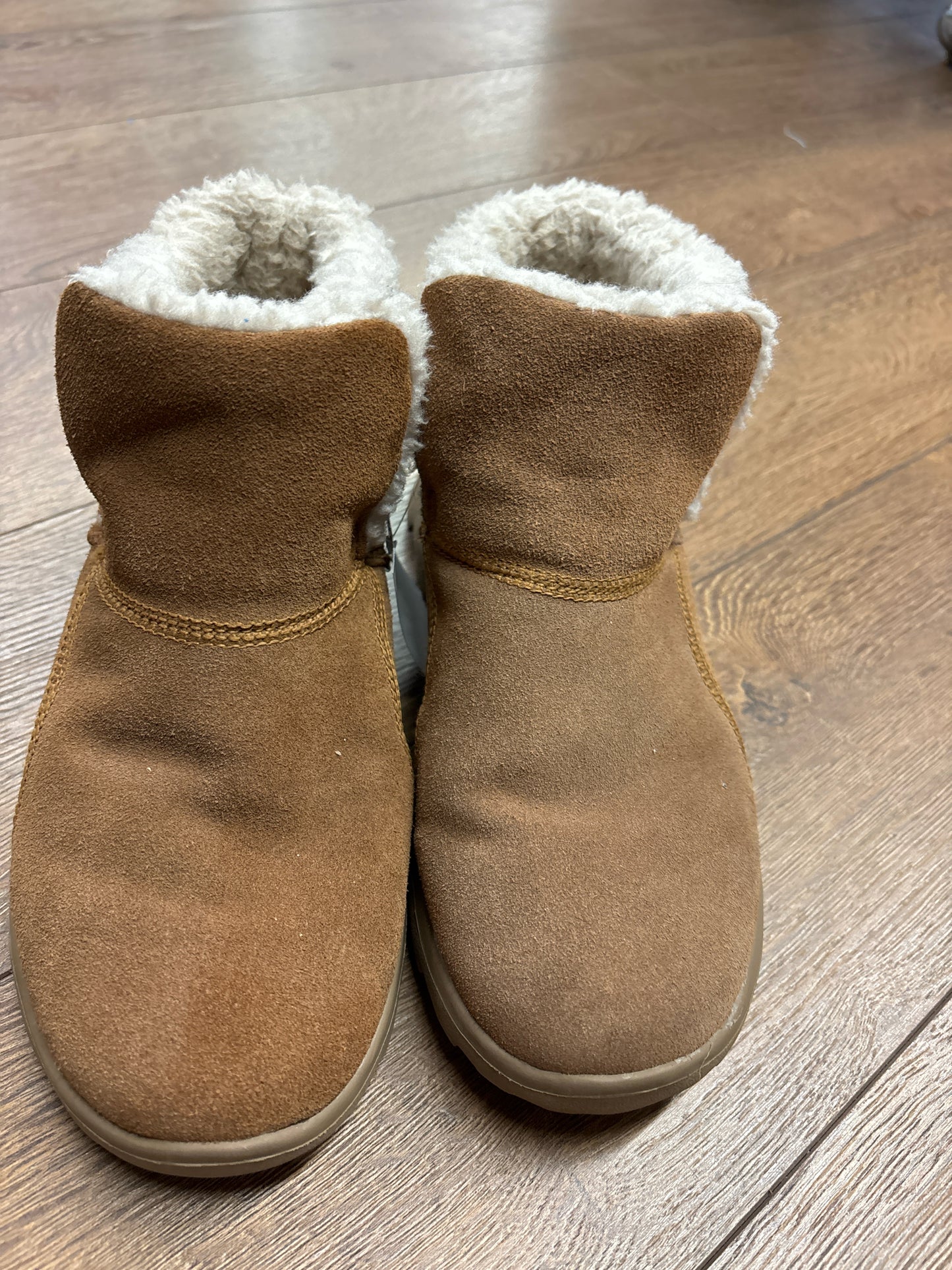 8 Skechers Brown Womens Boots