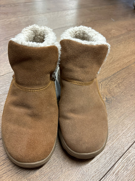 8 Skechers Brown Womens Boots