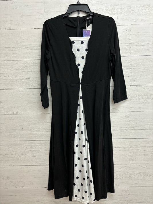 Size L Black/White Dress