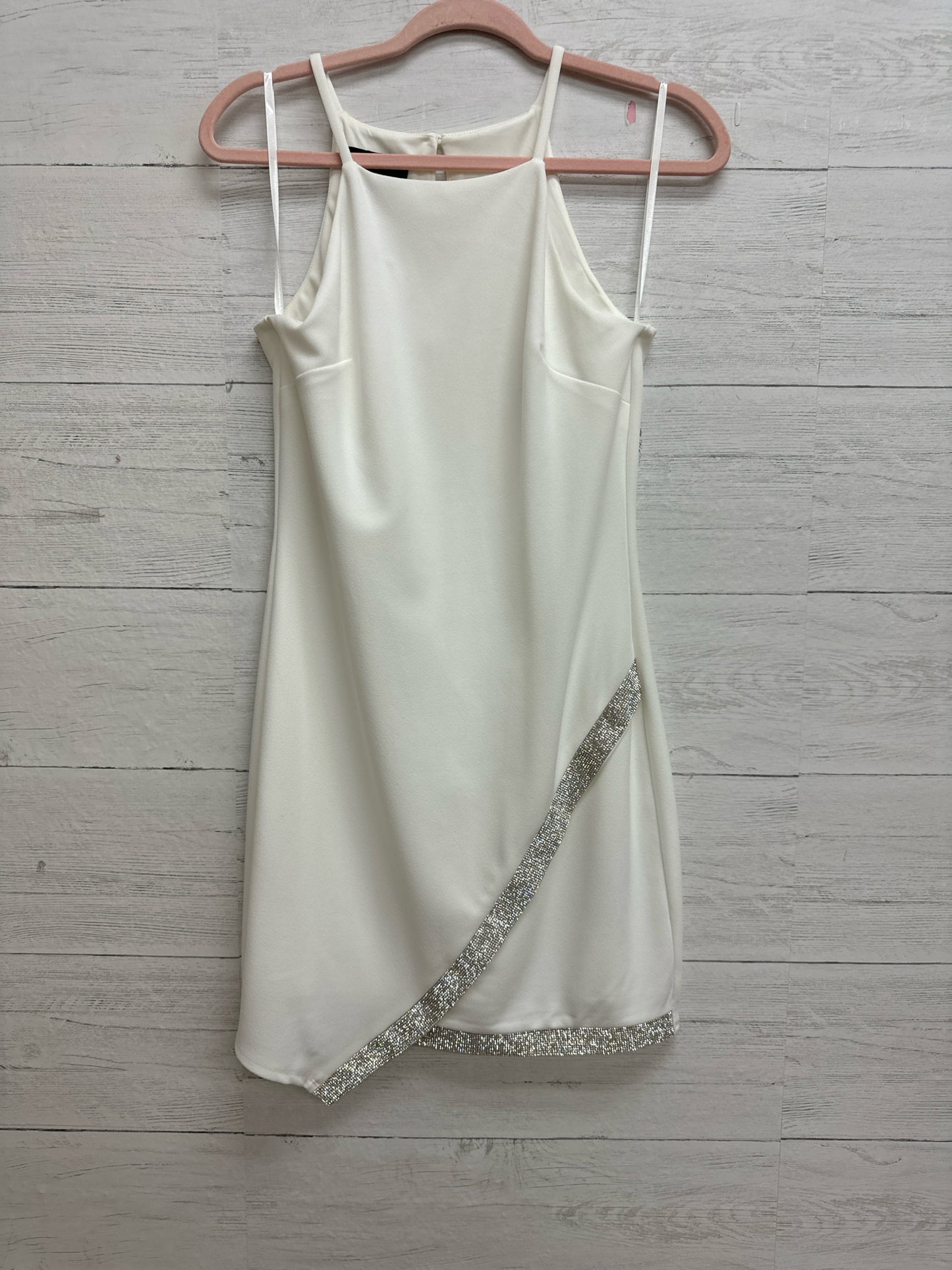 Size M BCX White Gown/Evening Wear