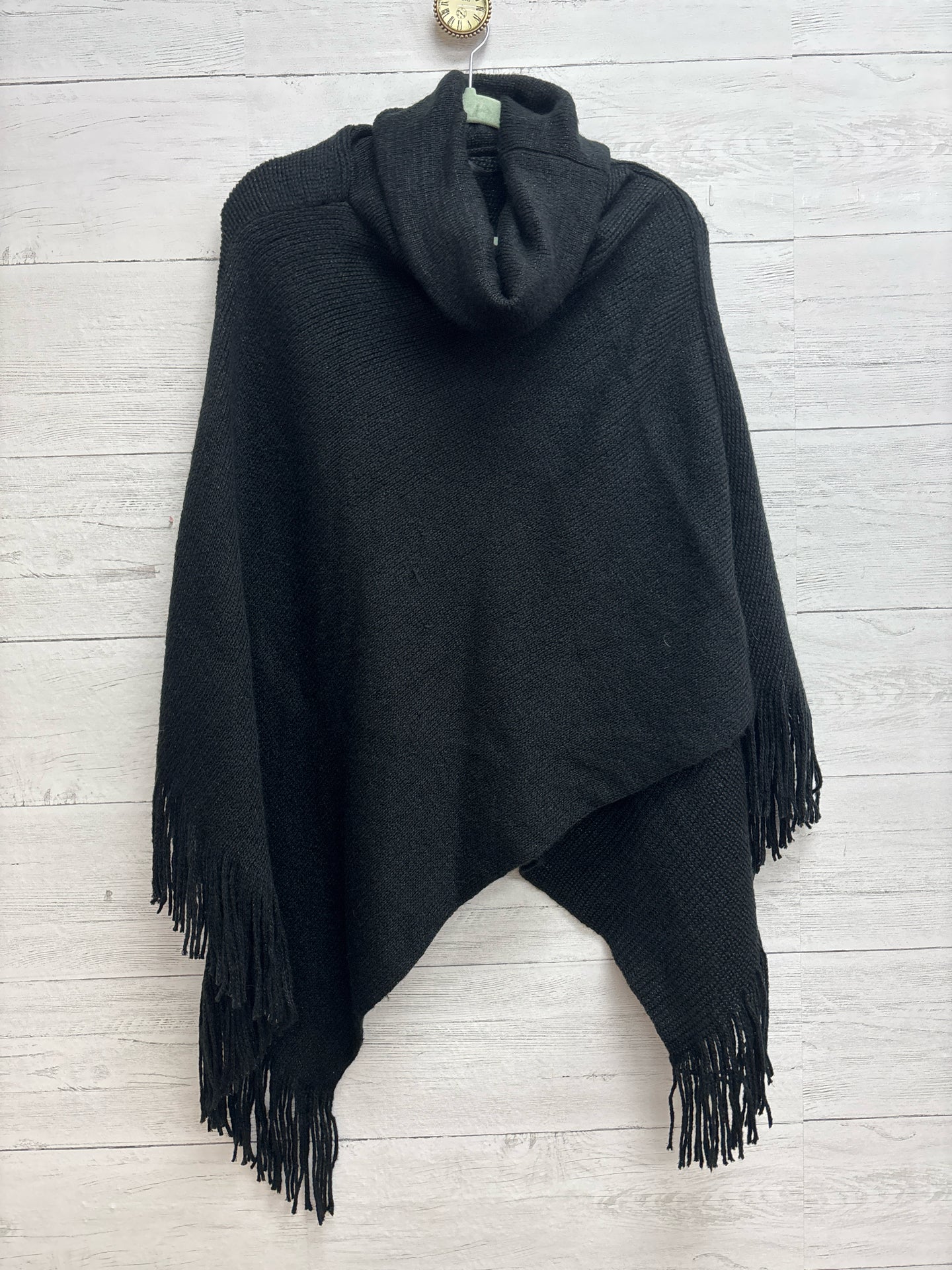 Size One Size YOUNG USA Black SHAWL