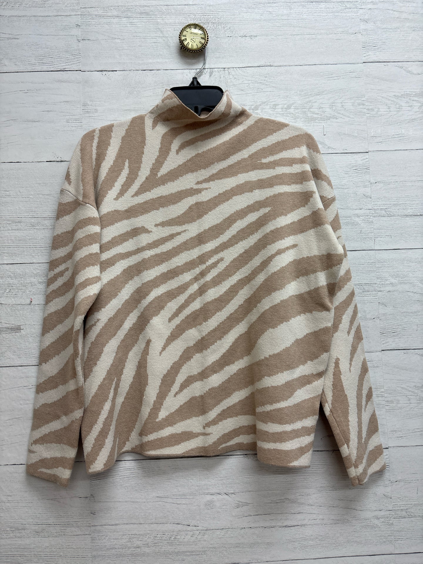 Size L Tahari Tan Sweater