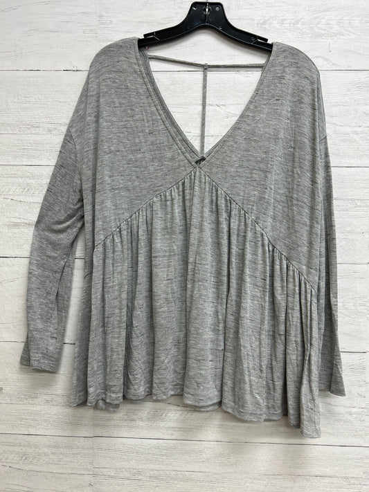 Size M Lush Gray Shirt