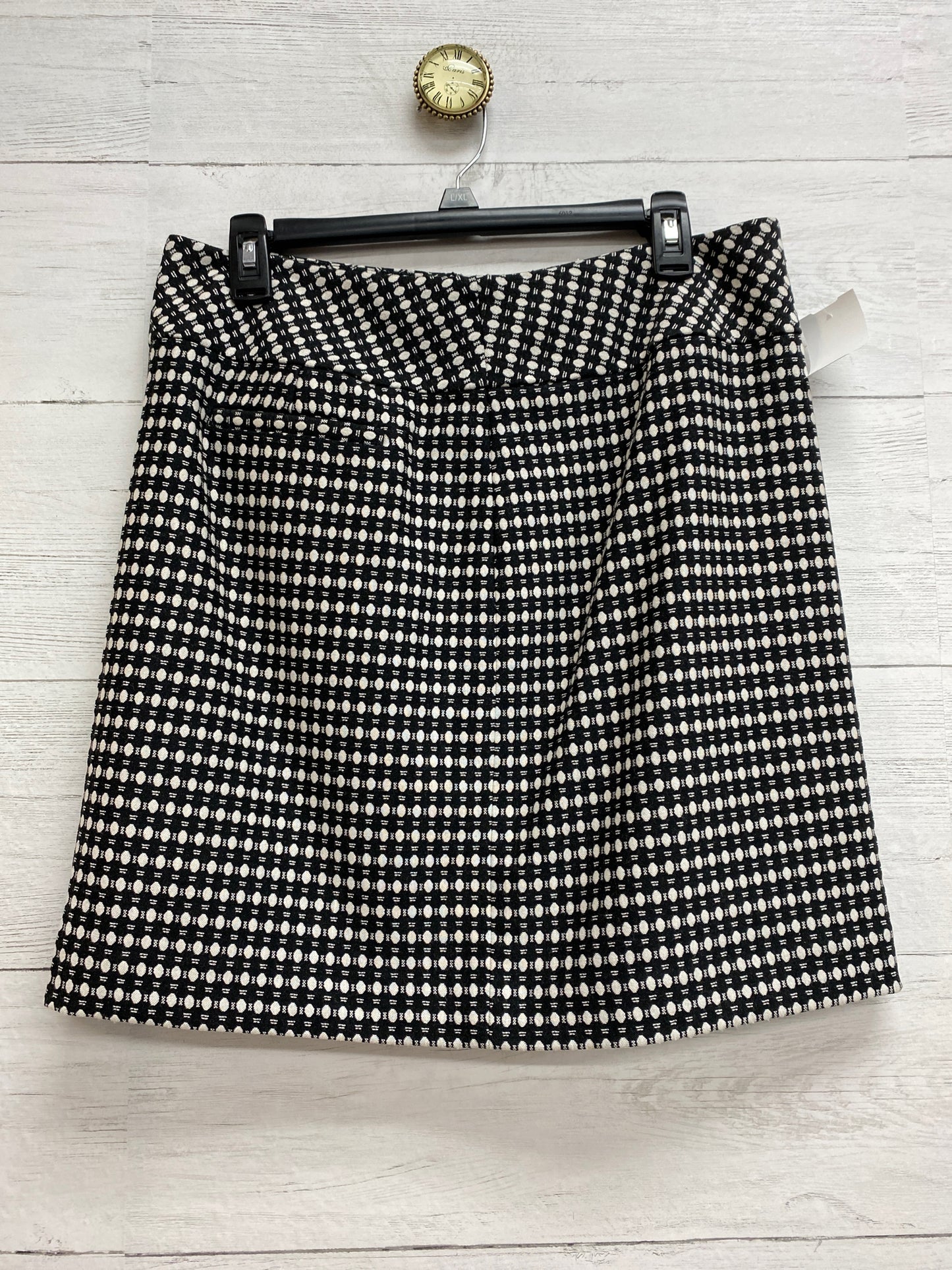 Size L Black/White Skirt