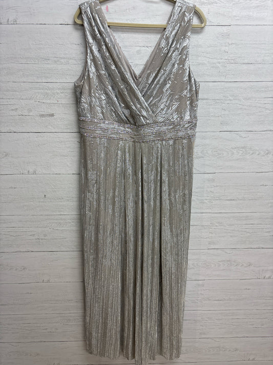 Size 16 R&M Richards Silver Gown