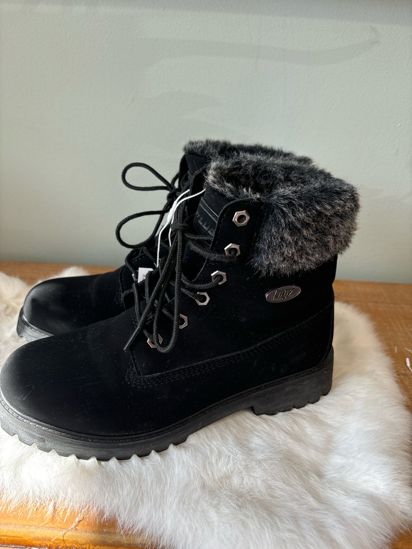 8 Lugz Black Boots