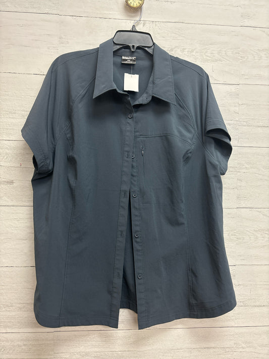 Size 1X 32 Cool Dusty Blue Shirt