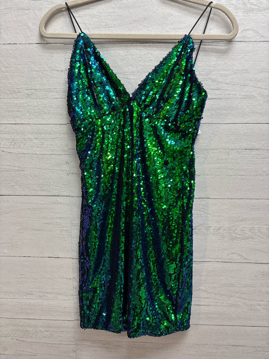 Size M Lulus Blue/Green Gown